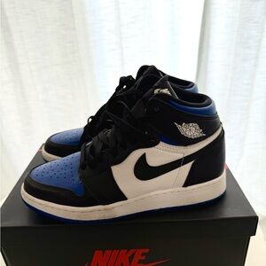 Jordan 1 retro high “Royal Toe”